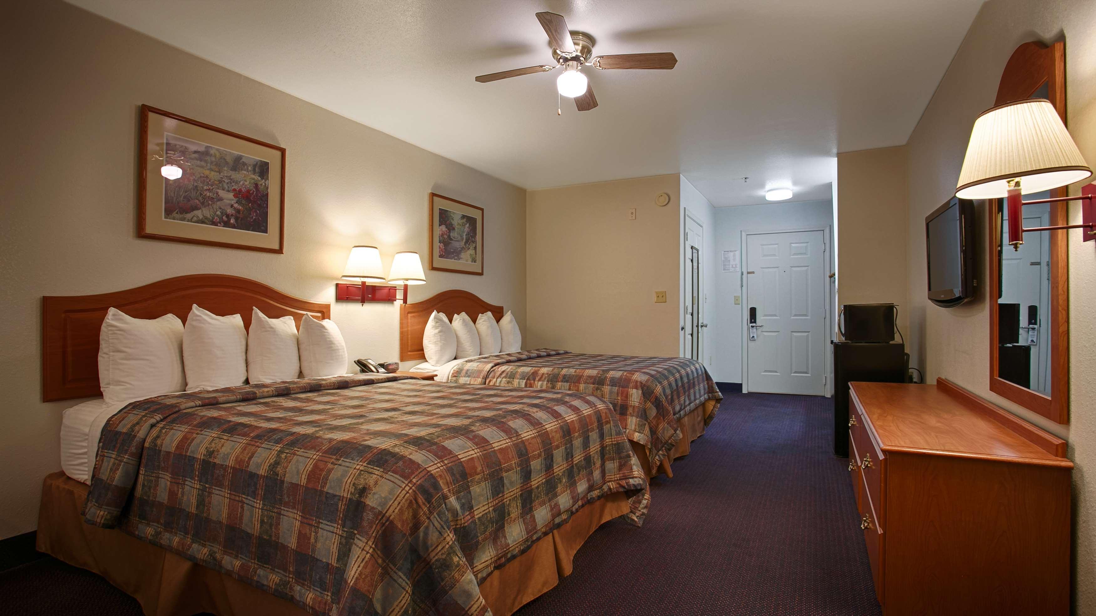 Best Western Pineywoods Inn Atlanta Buitenkant foto