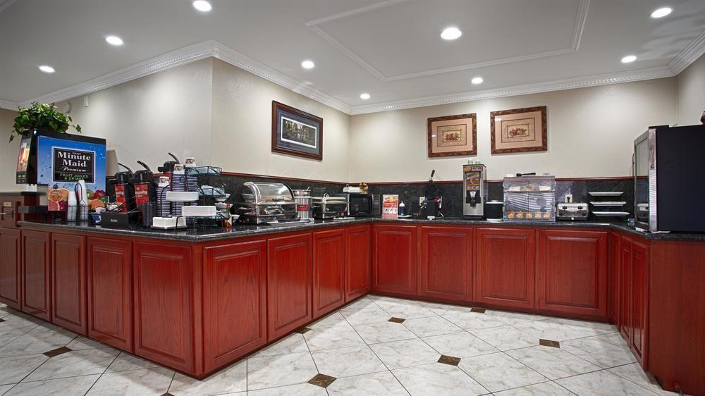 Best Western Pineywoods Inn Atlanta Buitenkant foto